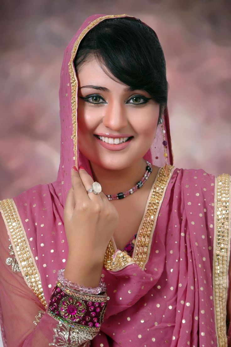 Hire Sara Raza Khan Booking Contact Tulips Productions (1)